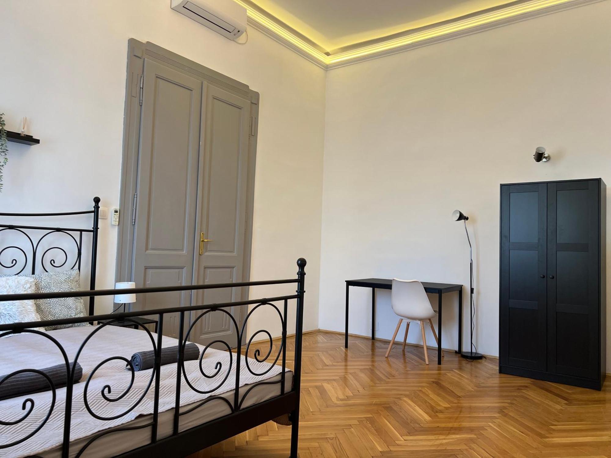 F14 Guesthouse Budapest Exterior photo